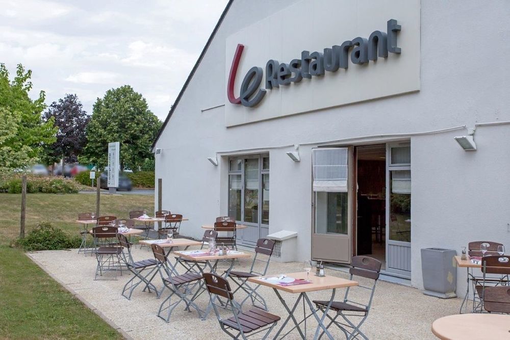 Campanile Montelimar Nord - A7 Sortie 17 Otel Les Tourrettes Restoran fotoğraf