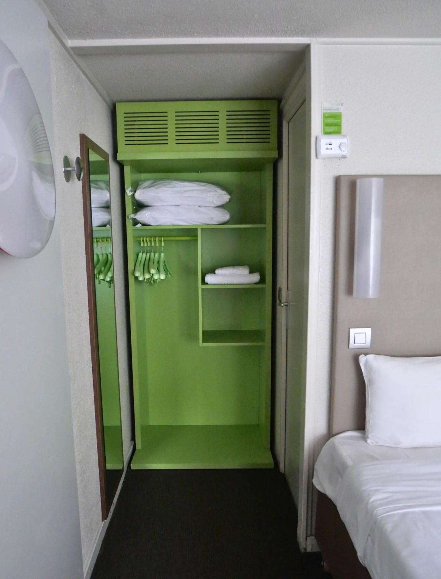 Campanile Montelimar Nord - A7 Sortie 17 Otel Les Tourrettes Dış mekan fotoğraf